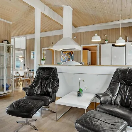 Beautiful In With Indoor Swimming Pool, Sauna And Private Swimming Pool