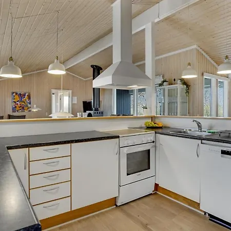 Casa de Férias Beautiful In With Indoor Swimming Pool, Sauna And Private Swimming Pool
