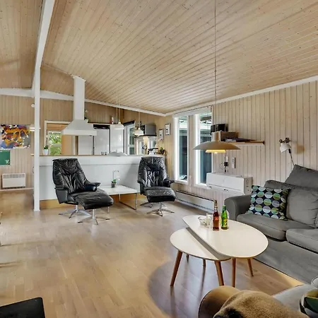 Beautiful In With Indoor Swimming Pool, Sauna And Private Swimming Pool * Slagelse