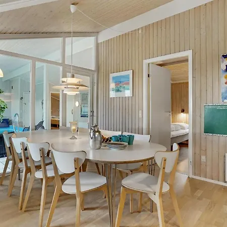 Casa de Férias Beautiful In With Indoor Swimming Pool, Sauna And Private Swimming Pool Slagelse